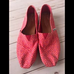 Toms Slip On Shoes Size 7W